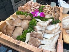 丽江鲜菌拼-慢丽江·云南野生菌土鸡锅(西山店)