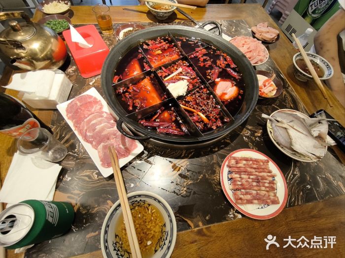 艾嬢七八九老火锅(37年李子坝店)图片