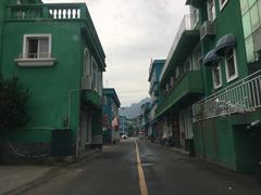 -百里峡七彩艺术小镇