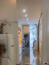 -柒朵科技美肤中心