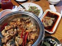 -隔壁老王·家常云南菜(花巷店)