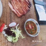 四面皆景,适合情侣、闺蜜聚会。我们点的套餐,搭配合理