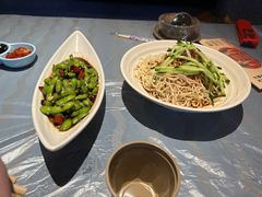 -肥肥虾庄·金牌油焖大虾(杨园滨江时代walk店)