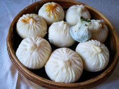 蟹黄蟹肉包-留芳·文旅古月楼(老街店)