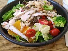 慢煮鸡胸肉香橙沙拉-红卡Cafe(尚8里店)