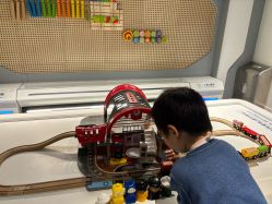 -MINI MARS KIDS CLUB亲子家庭中心(长宁天山店)