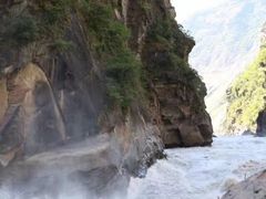 -丽江虎跳峡大酒店