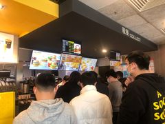 -麦当劳(田林好又多店)