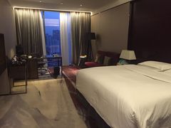 -广州天河希尔顿酒店