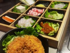 -海底捞火锅(新松江路生日主题店)