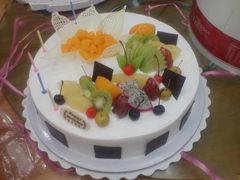 -皇冠幸福里动物奶油生日蛋糕(光谷软件园店)