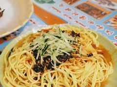 -艾力江和田馕坑烤肉店