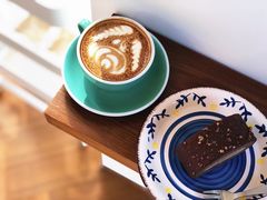 -Line 咖啡(石厦花园店)