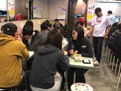 等位区-松记糖水店(铜锣湾分店)