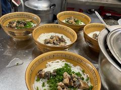 -正宗李家土鸡米线店