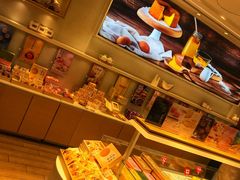 -好利来(东四店)
