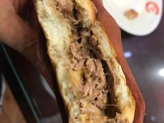 普通肉夹馍-东关吉祥西安腊汁肉夹馍(健德门店)