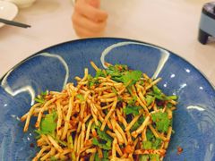 凉拌折耳根-贵州大厦贵州厅(樱花园西街店)