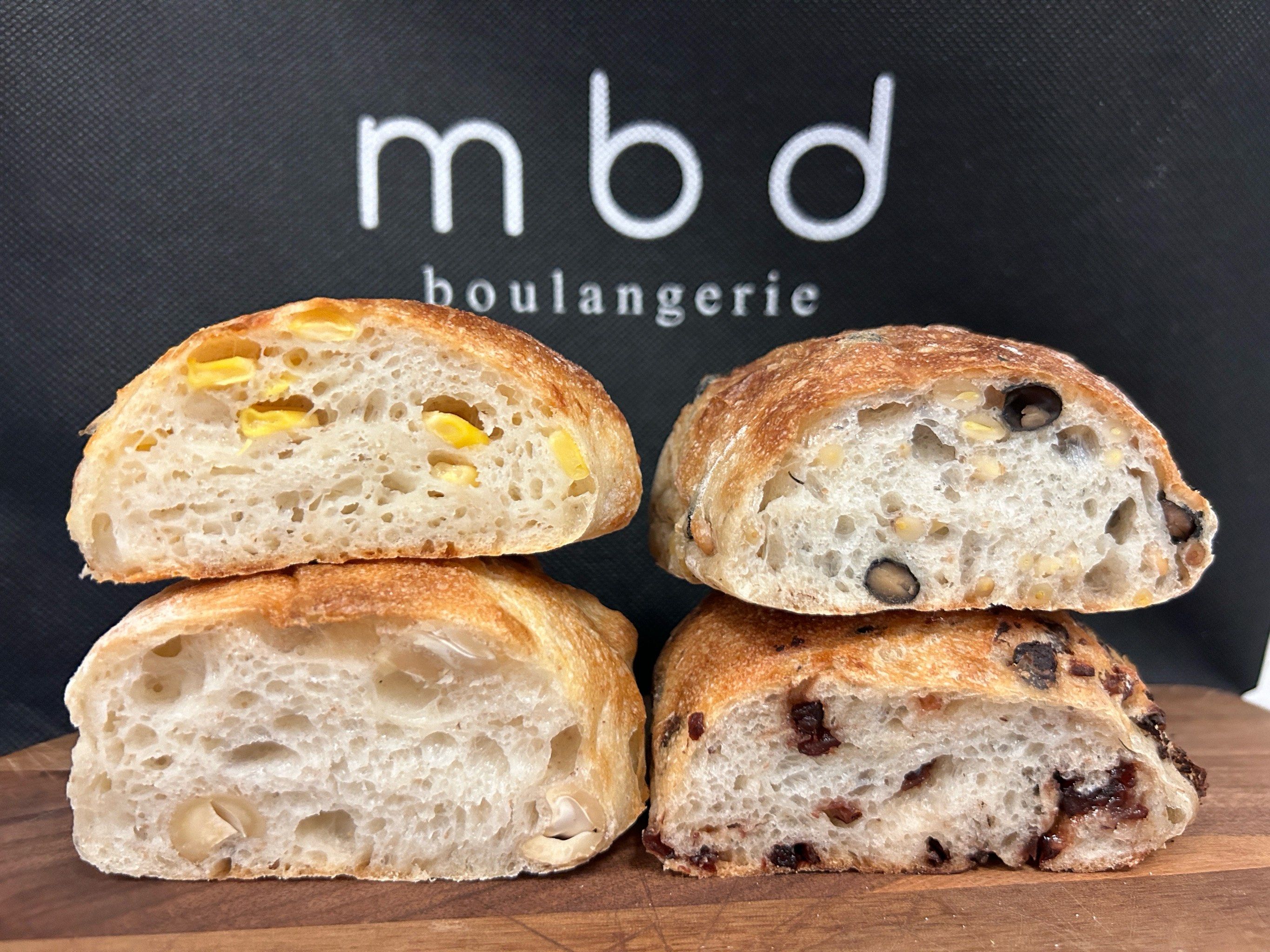 0-mbd的ciabatta论排队应该可以说是买不着系列的榜首,甚至有的面包