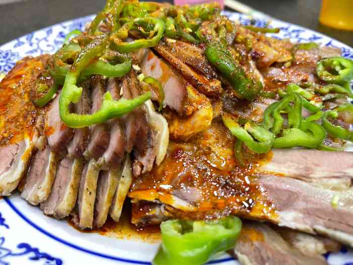 三丰美食城(夏都大街店)-"盖浇饭起源与四川流传与北方,然而(清真).