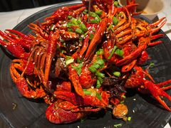 -巴厘龙虾·榜首油焖大虾(音乐学院·沿江酒馆店)