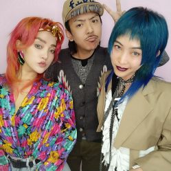 -变画·发型STUDIO
