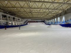 -乔波室内滑雪场