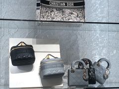 -DIOR迪奥(德基广场女装店)
