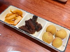 餐前小吃-裕兴记•蟹黄面馆(人民广场店)