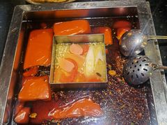 鸳鸯锅-红鼎坊·老成都火锅(新南门店)