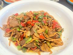 -川流不息·地道川菜·小龙虾(松东路店)