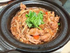 沙爹金菇牛肉粉丝煲-色香味(澳门巴黎人店)