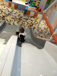 -爱婴室(上海浦建路店)