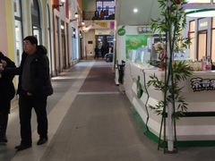 -枫叶小镇奥特莱斯