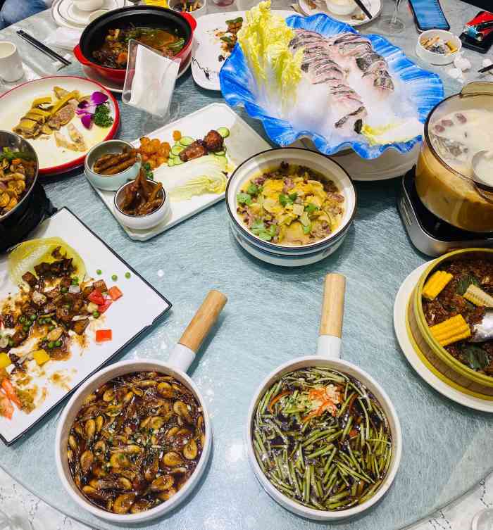 唐宫喜宴(弘阳广场店)-"总体比较满意,只是菜得口味还不是特别好.