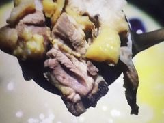 -洪氏嗨捞·广东猪肚鸡·椰子鸡火锅(西咸万象城店)