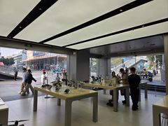 -DJI大疆(深圳华强北曼哈授权体验店)