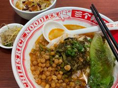 老坛酸菜牛肉面-72街荷叶饭(丽影广场店)