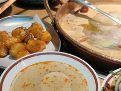 -洱火云南酸菜牛肉火锅(石景山当代商城店)