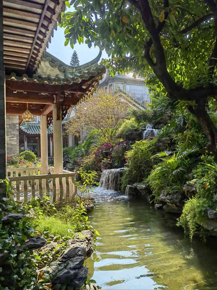 南园酒家(前进路店)-"和老总朋友一起吃饭,所以不方便照相.园林.