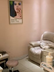 -蕾蕾美颜美容美体