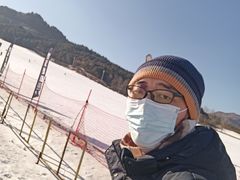 -辽阳弓长岭温泉滑雪场
