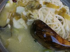 -周鱼小馆石锅酸菜鱼(活力汇店)