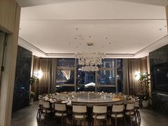 -宁波宝信宝马4S店(江北日湖店)