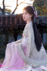 -一揽芳华汉服旗袍体验馆(拙政园店)