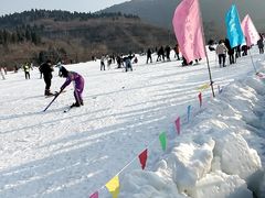 -济南卧虎山滑雪场