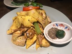 越式盐焗麻油鸡-大头虾越式风味餐厅(光明广场店)