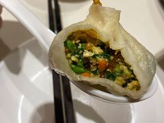 荠荠菜素包子-郑州烤鸭总店