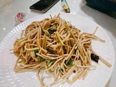 水芹苗拌豆腐丝-老酒川菜坊(总店)