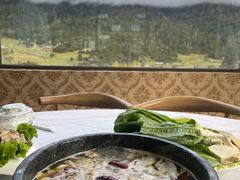 -鲁朗边巴次仁农家石锅